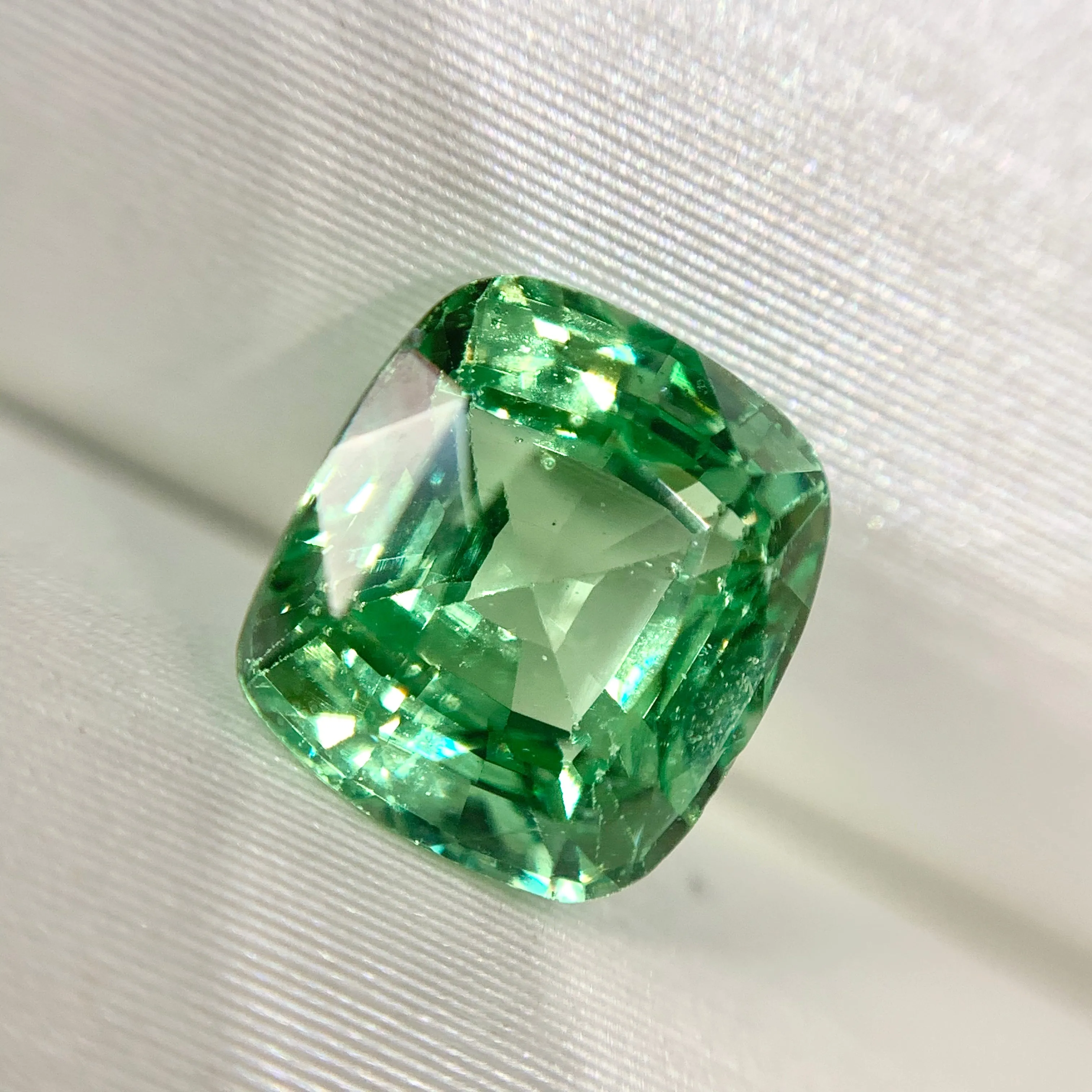 1.50ct Cushion Natural Green Tsavorite No.12024