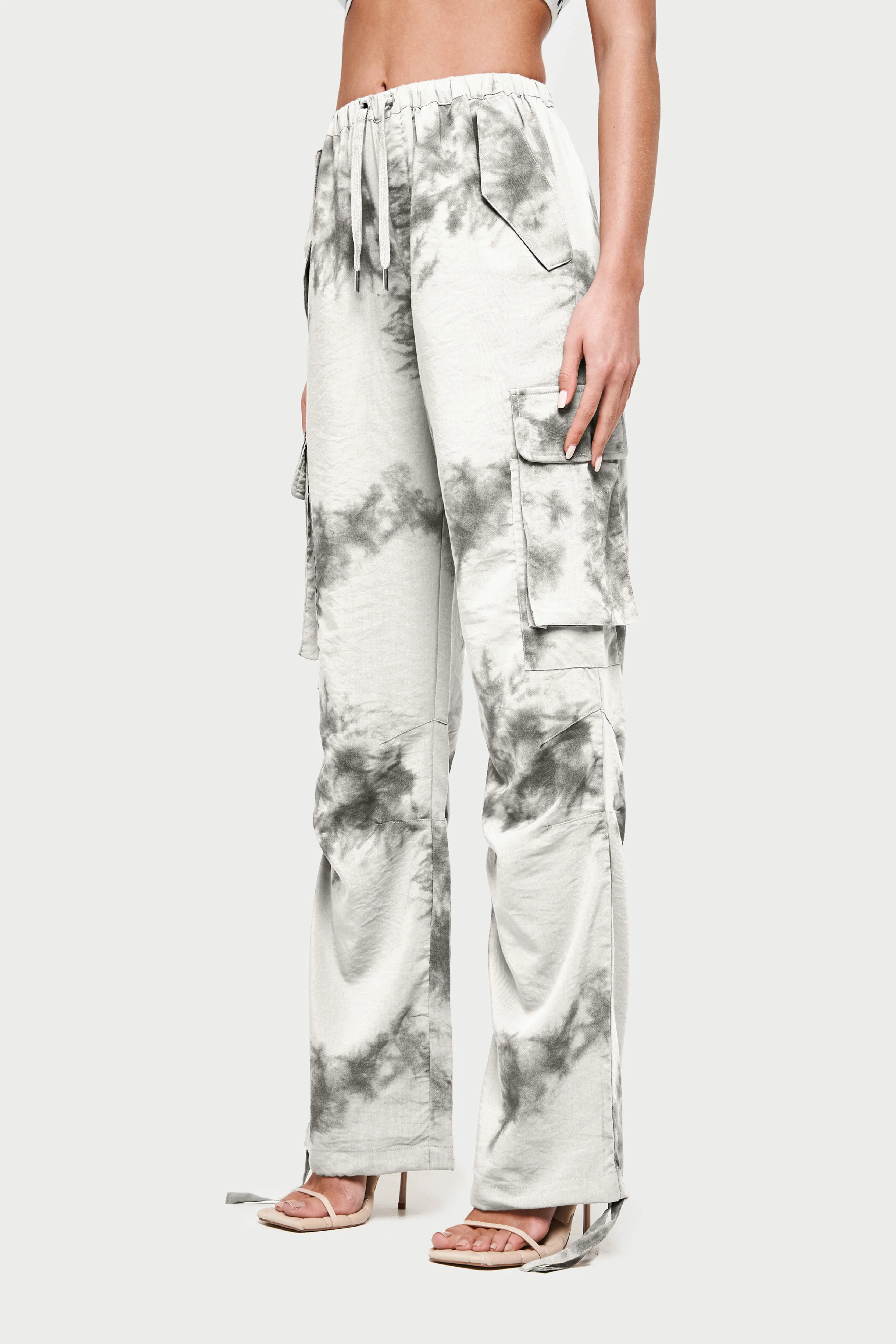 DRAPED CAMO OVERSIZED CARGOS - OFF WHITE