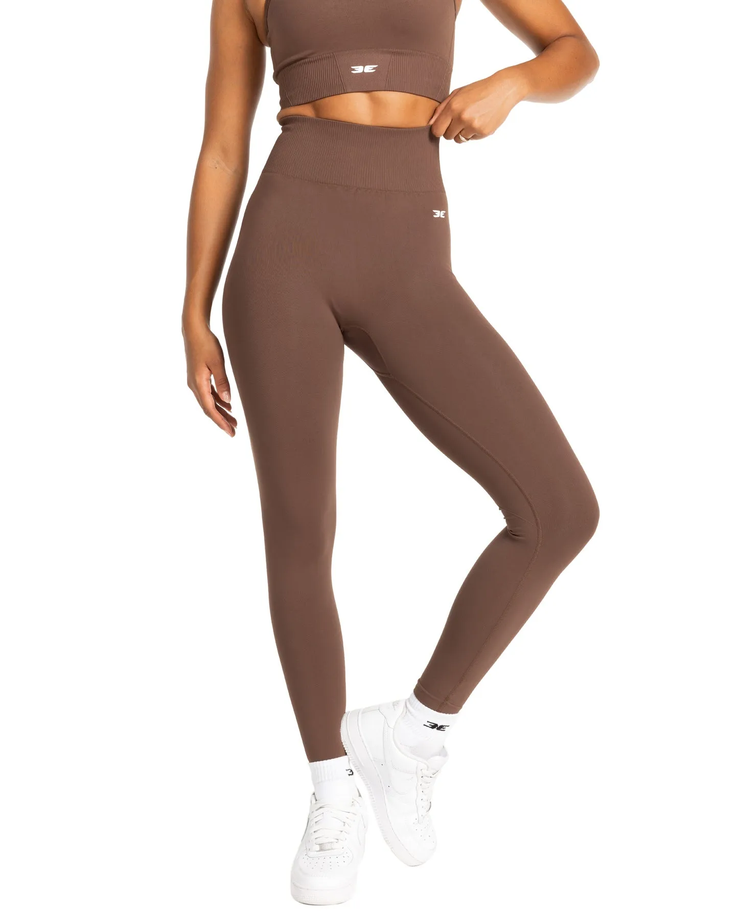 Premium Elite Seamless V2 Womens Workout Leggings in Deep Chocolate Color