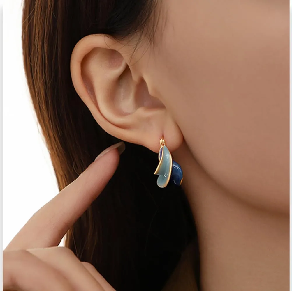 Enamel Twisted Hoop Earrings for Women French Buckle Vintage Earrings Blue Spiral Patterned Wave Earrings Jewelry