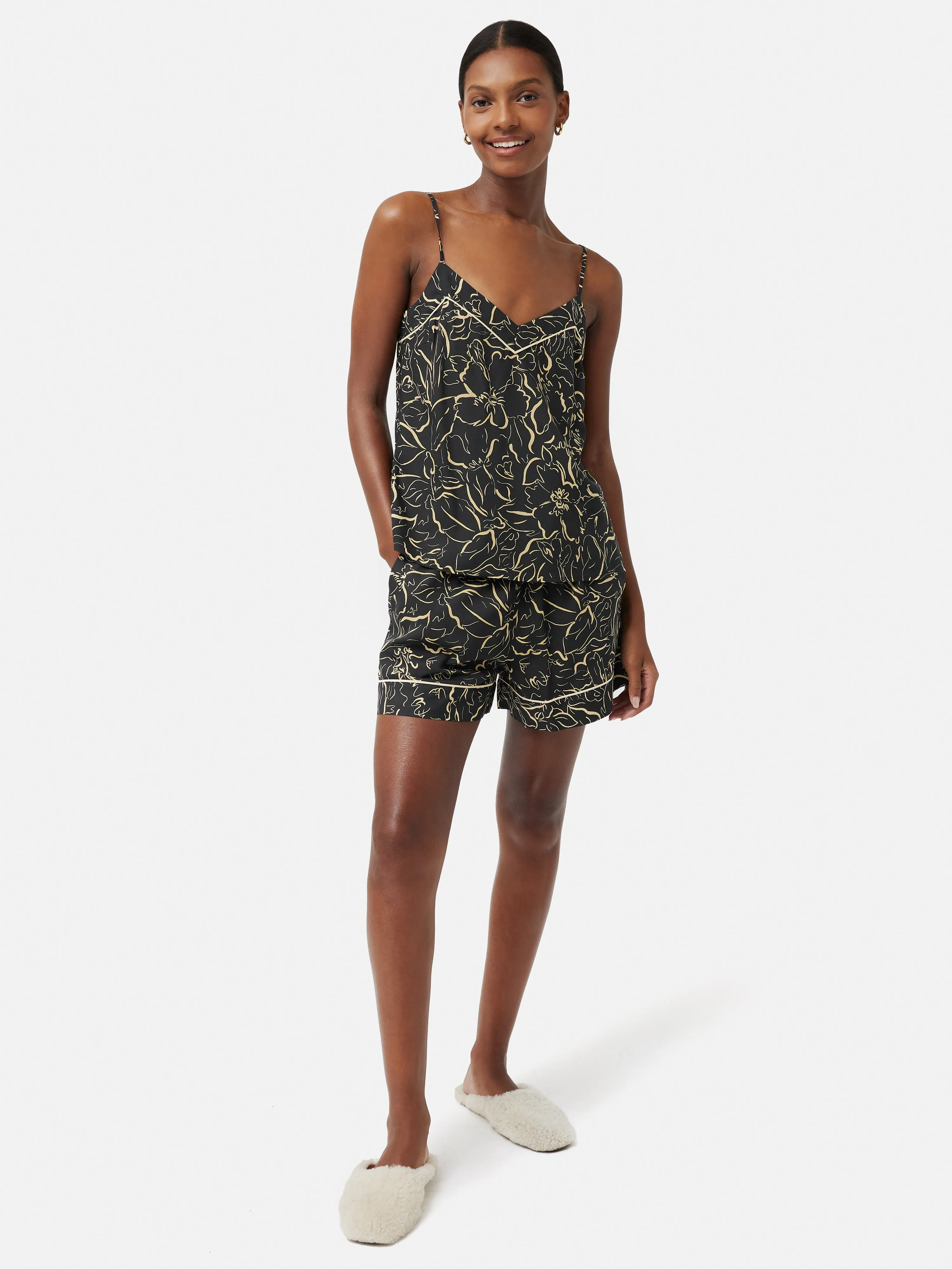 Floral Outline Cami & Shorts | Black