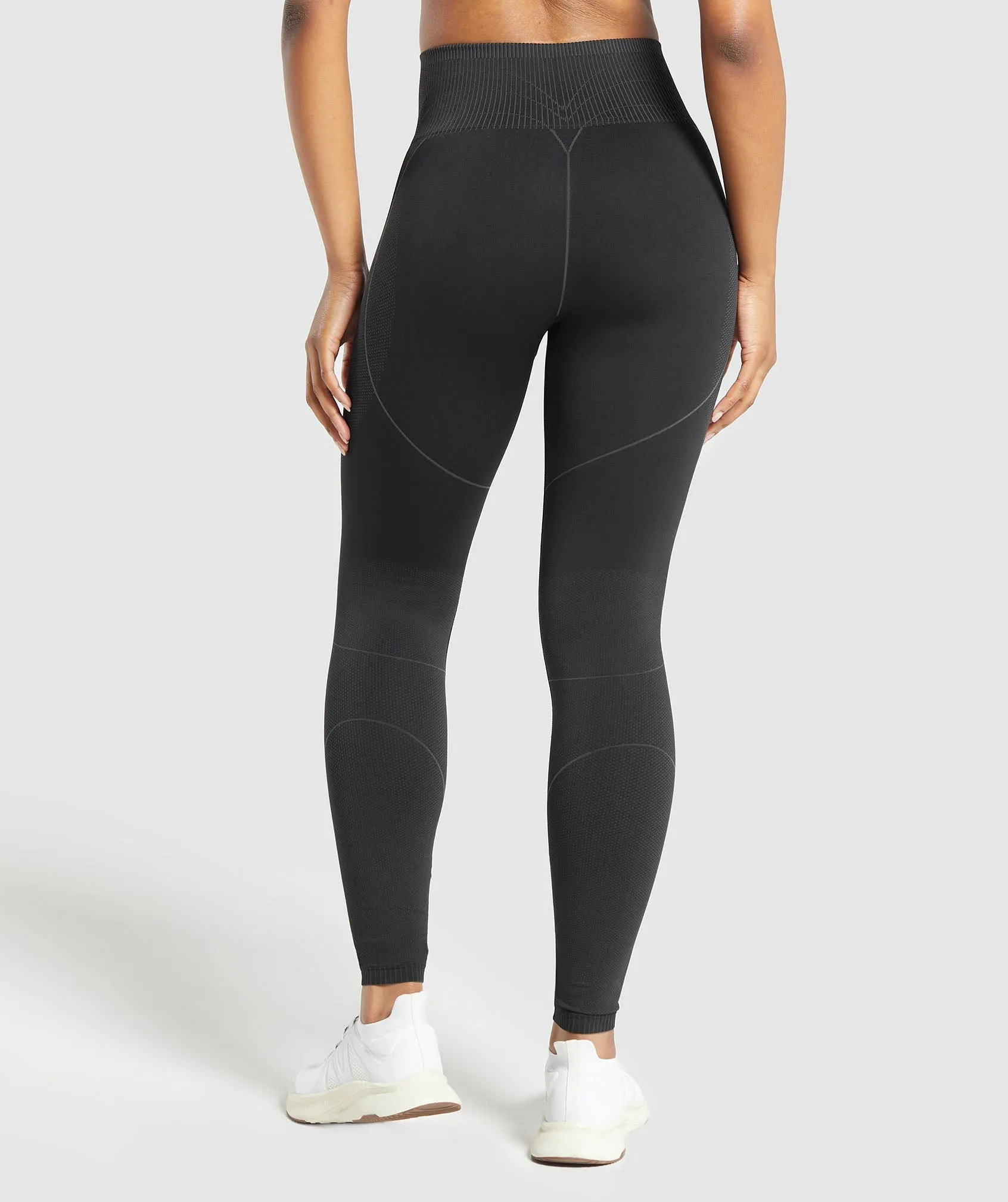 Sculpting Seamless Heart Contour Leggings - Black/Asphalt Grey by Gymshark