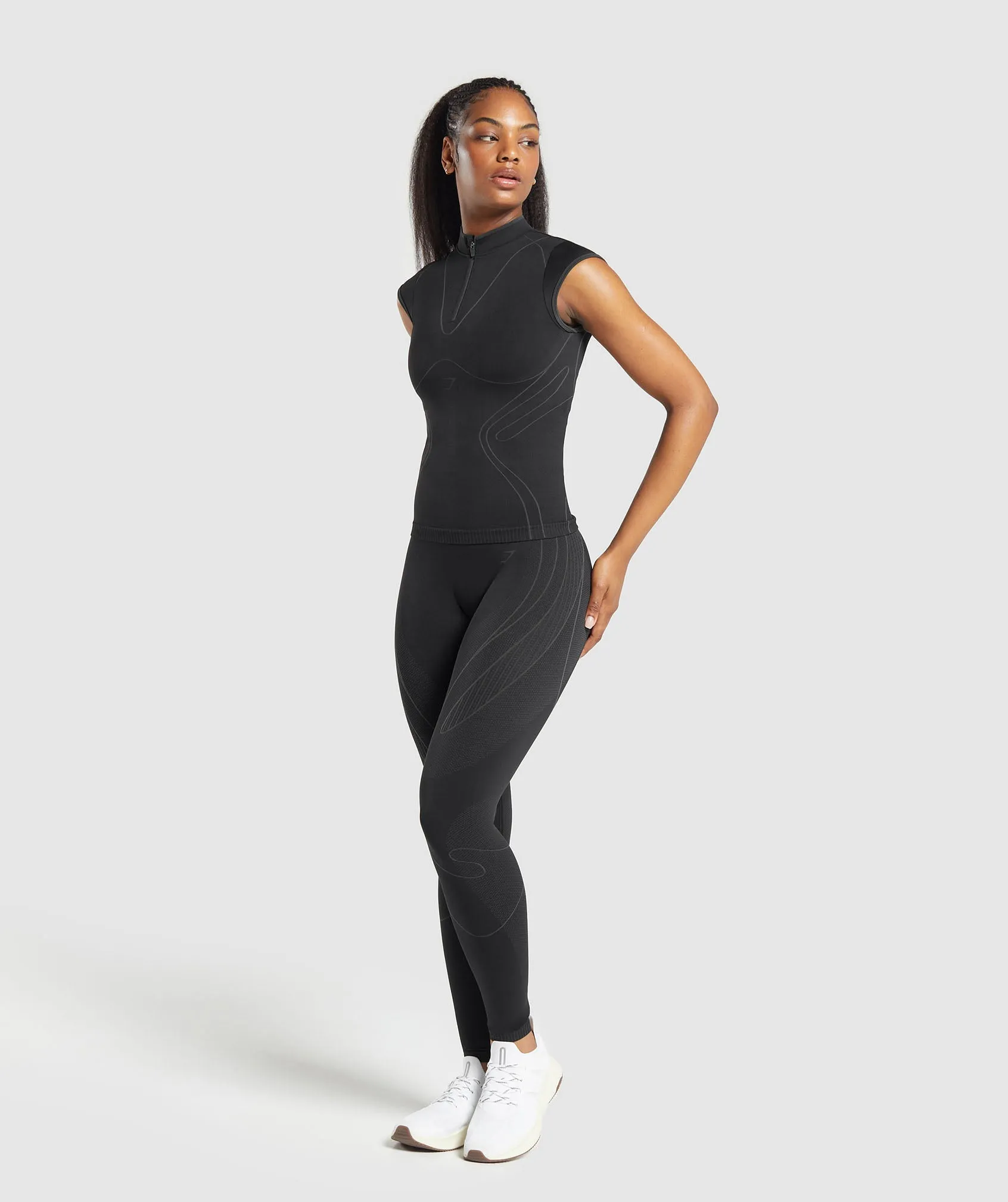 Sculpting Seamless Heart Contour Leggings - Black/Asphalt Grey by Gymshark