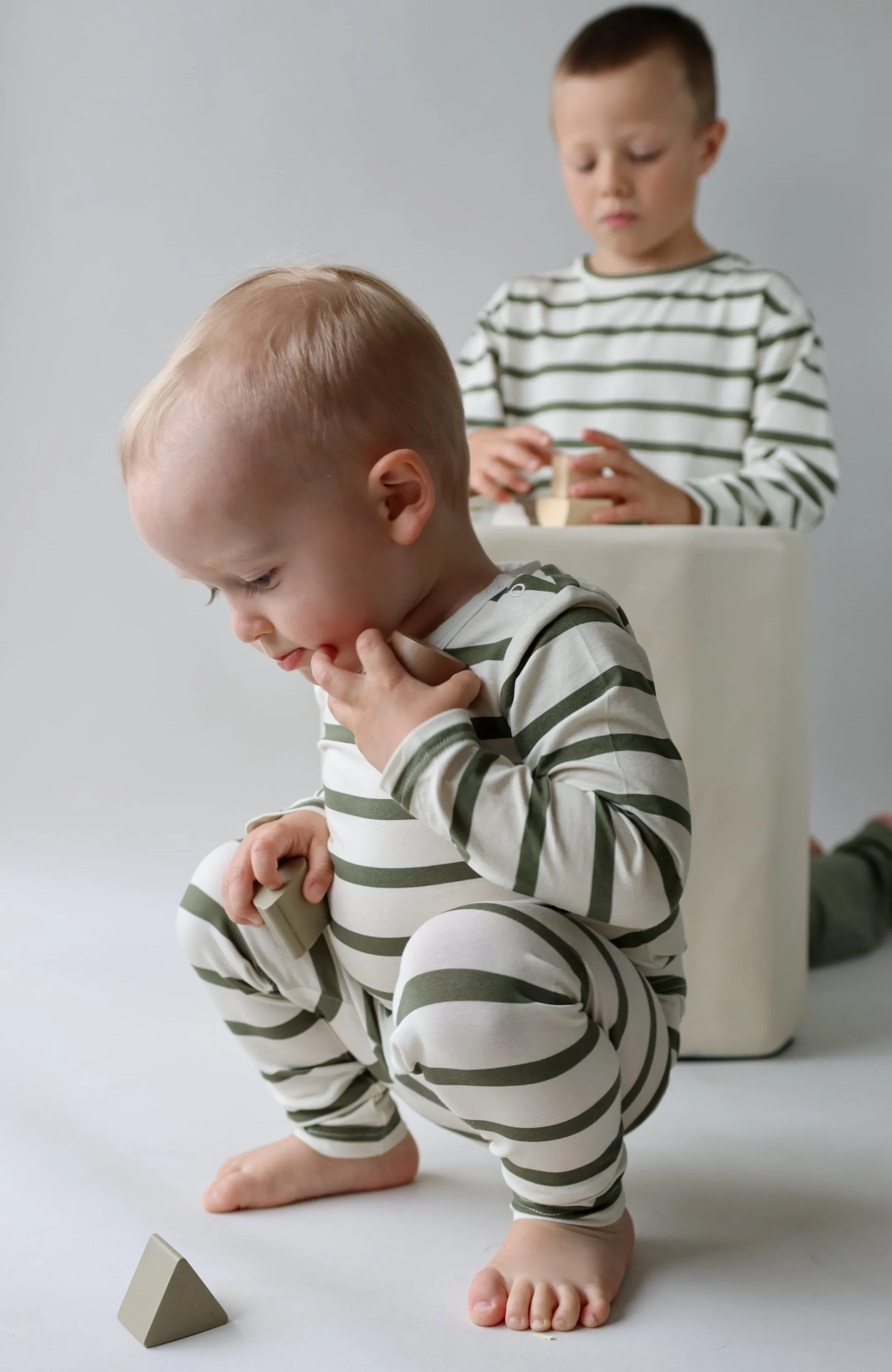 Kai Leggings - Deep Khaki Stripes