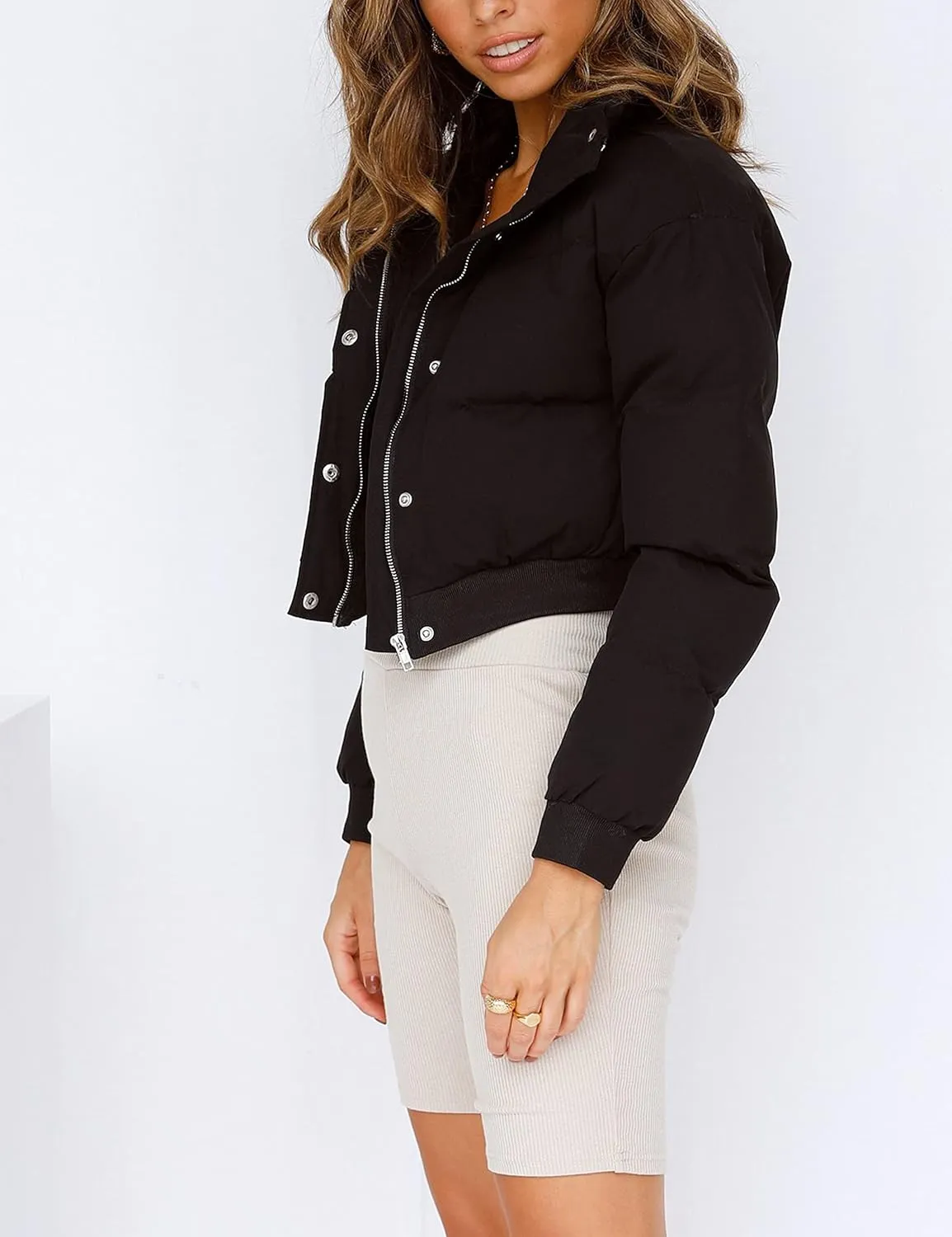 Lianlive Cropped Puffer Jacket Womens Zip Up Black Crop Puffy Winter Coats