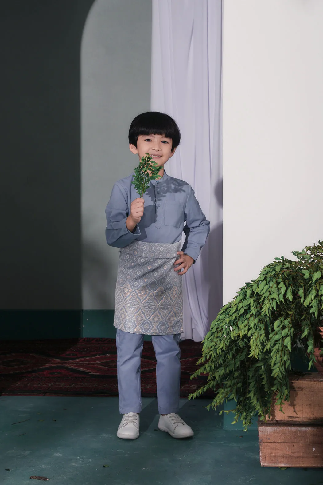 The Bayang Slim Fit Pants - Light Pigeon Blue