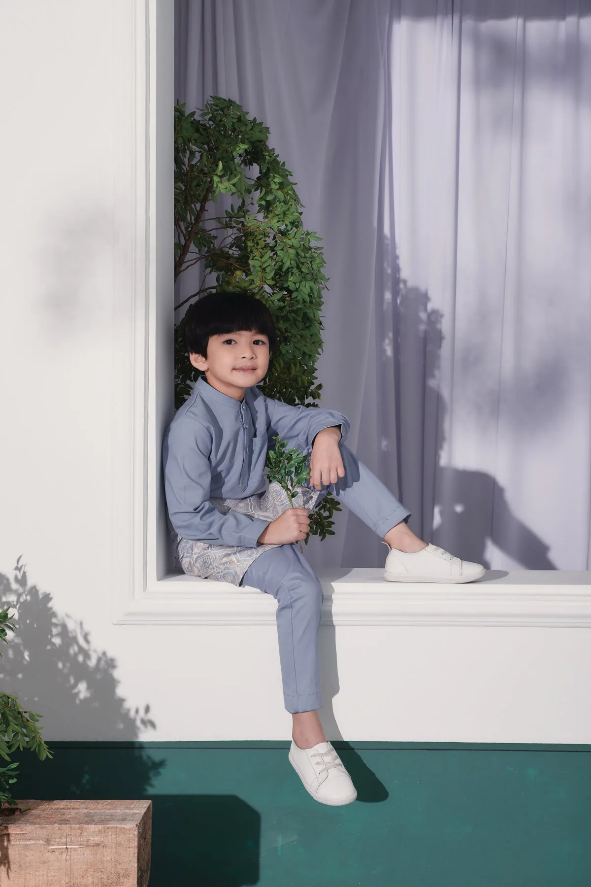 The Bayang Slim Fit Pants - Light Pigeon Blue
