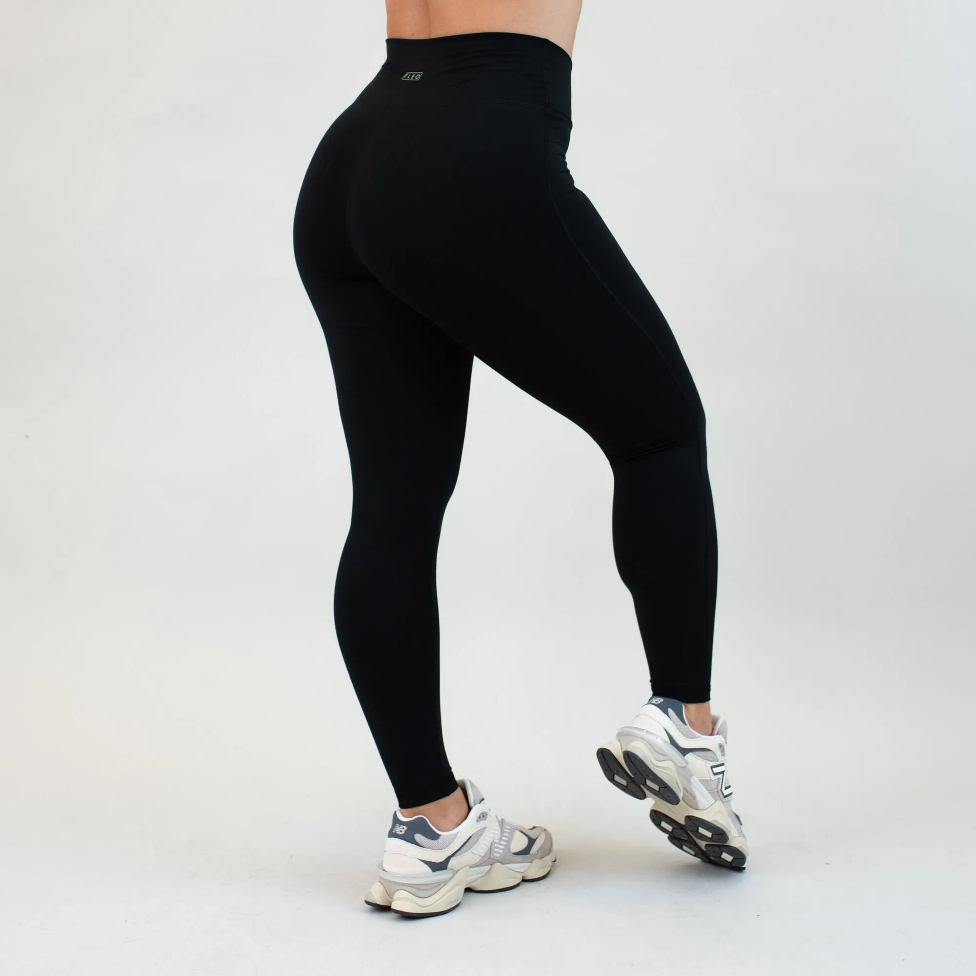 V Waistband Legging 25" - No Front Seam - Mid High Rise