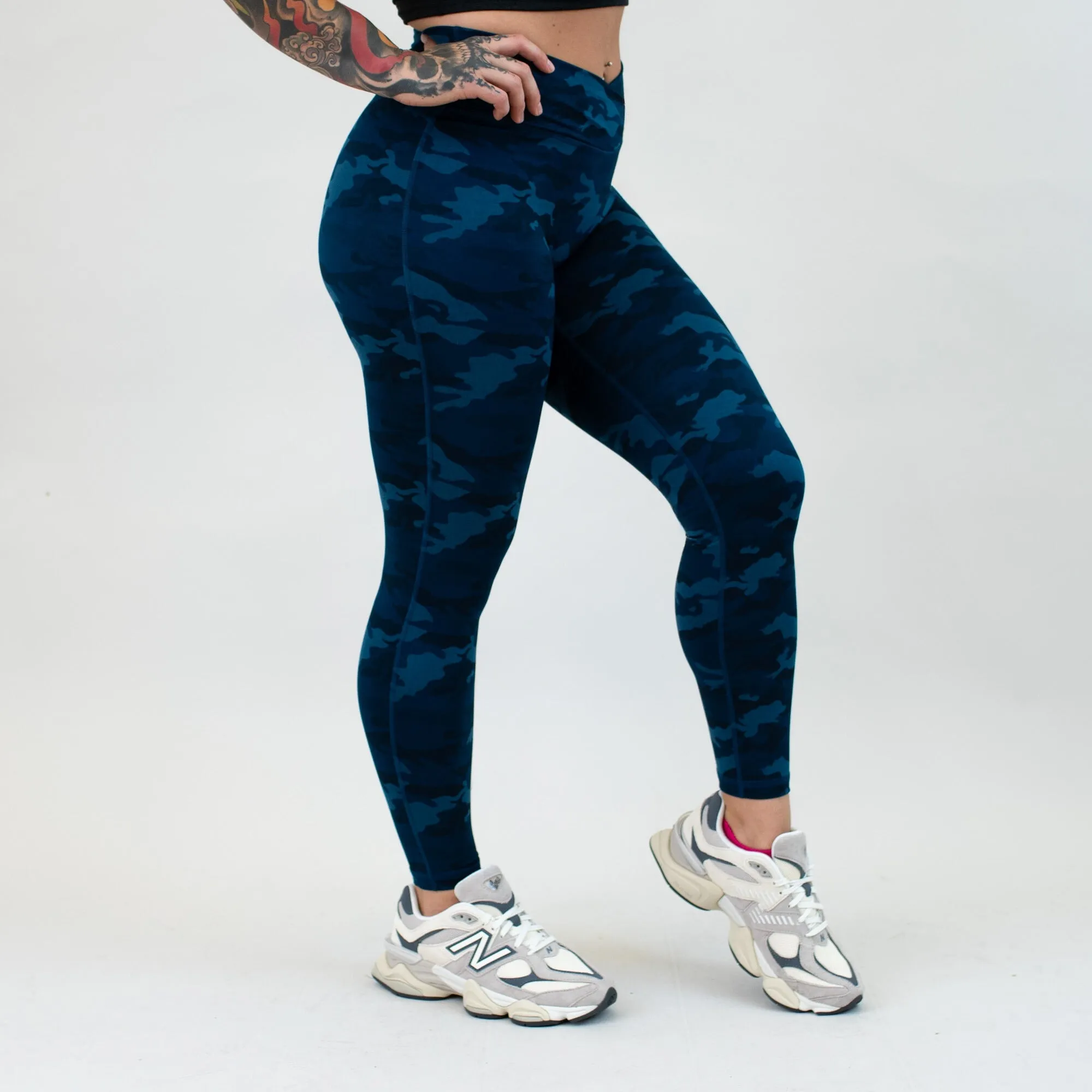 V Waistband Legging 25" - No Front Seam - Mid High Rise