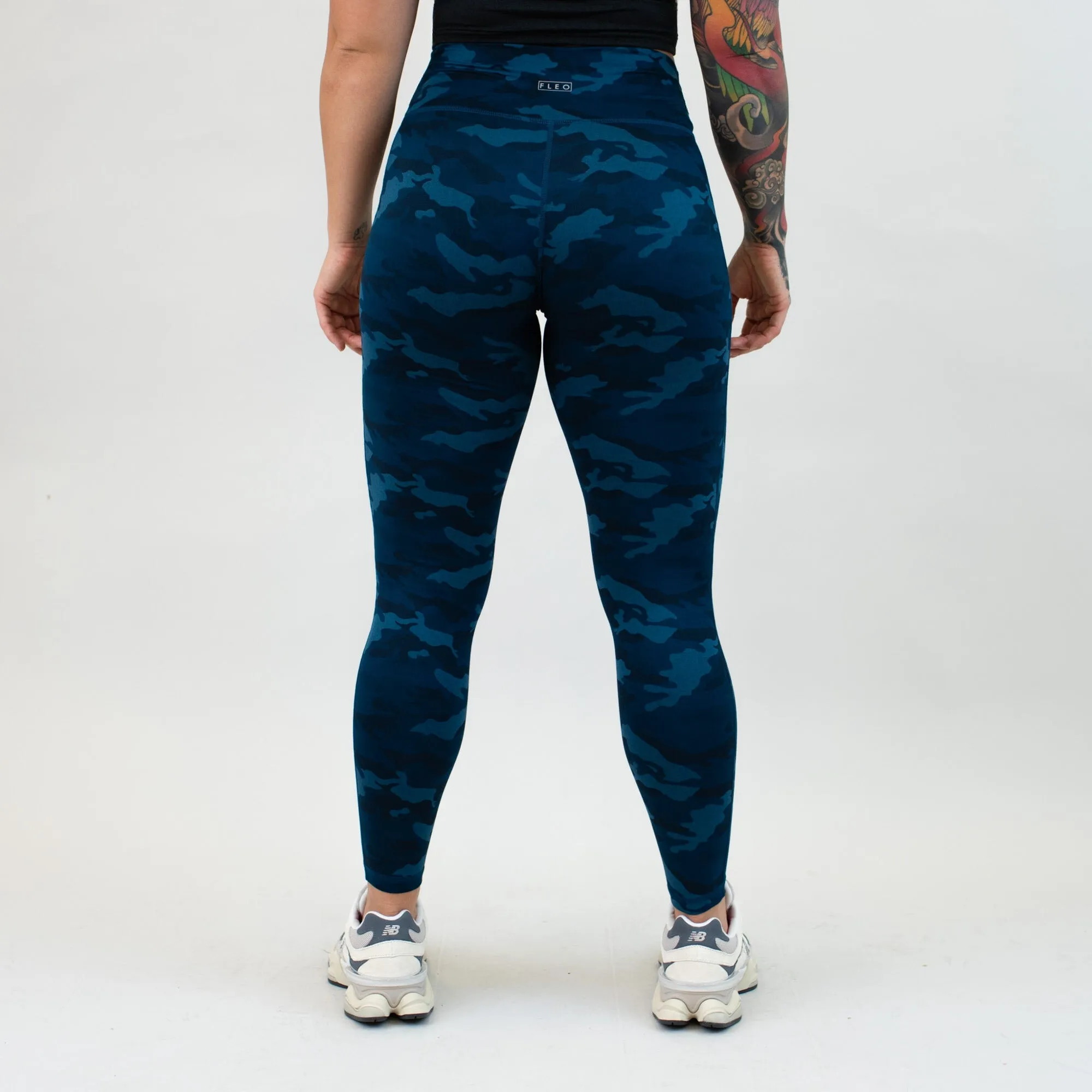 V Waistband Legging 25" - No Front Seam - Mid High Rise